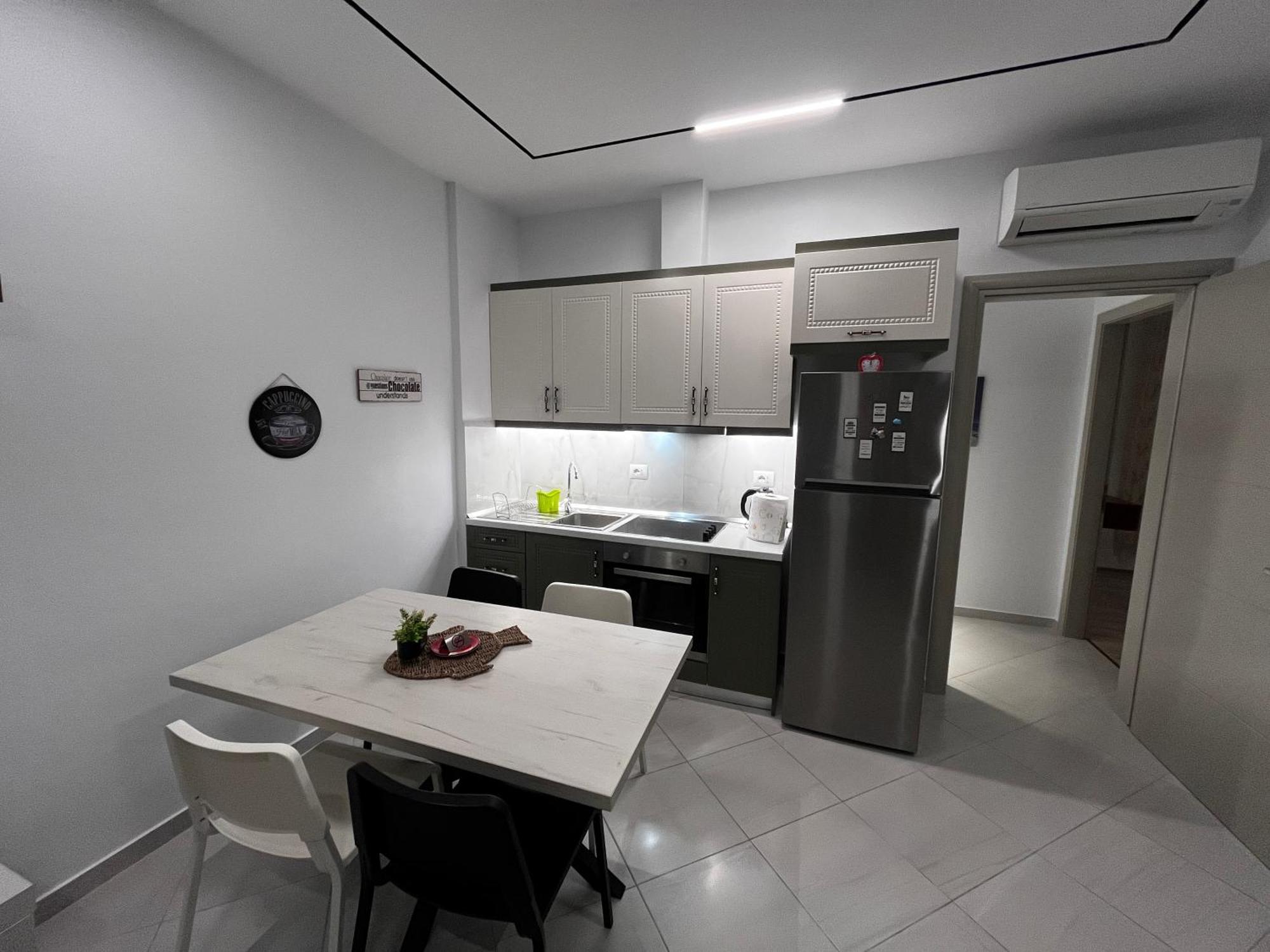 Apartment House Gjiri I Lalzit